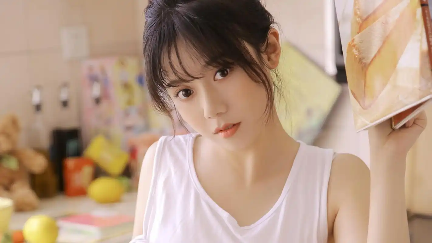 美丽女孩厨房写真高清桌面壁纸壁纸5