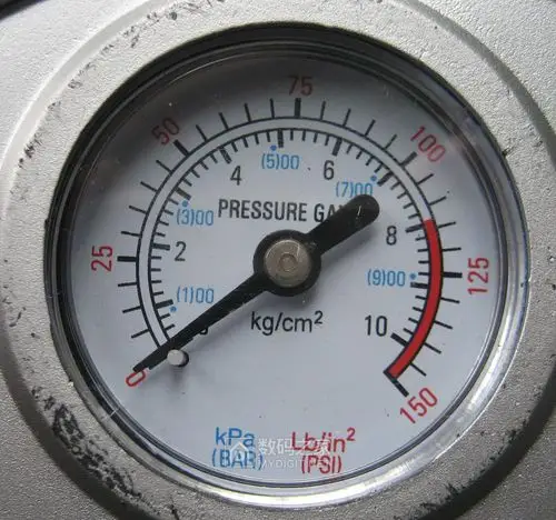 压力表.jpg