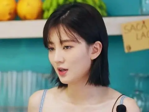 《夏日冲浪店》vlog:酒水总监乔欣教学招牌特饮"遇见你那一刻"