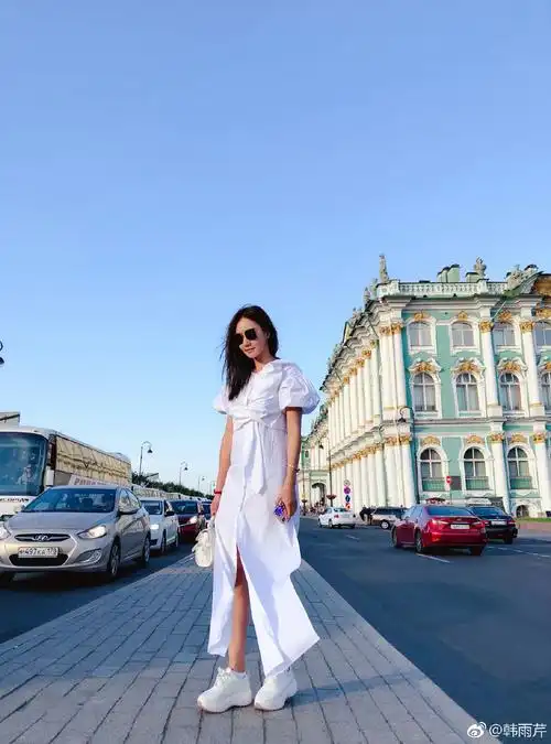 韩雨芹和瞿颖是什么关系长得好像