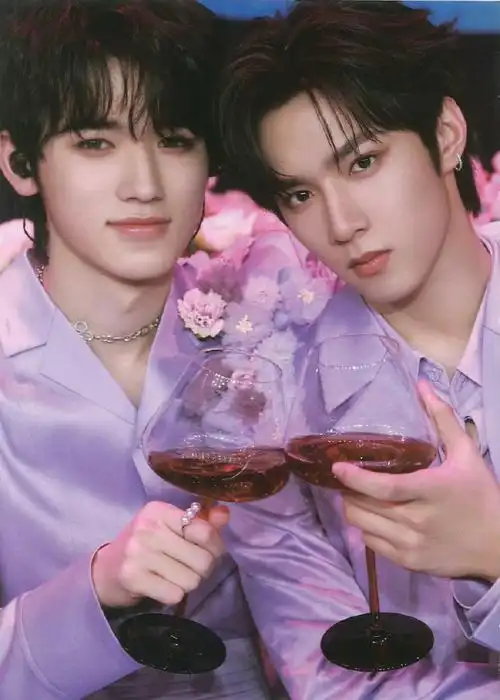 文轩超话95#烟花升停在星夜一周年#  宋亚轩刘耀文双人合作曲烟花升