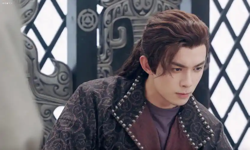 《长歌行》口碑逆袭!吴磊终于从弟弟变男神,热巴的异域风情很美