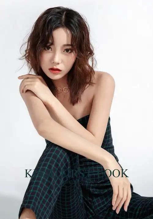 kissu化妆培训的写真摄影作品《时尚形象照》