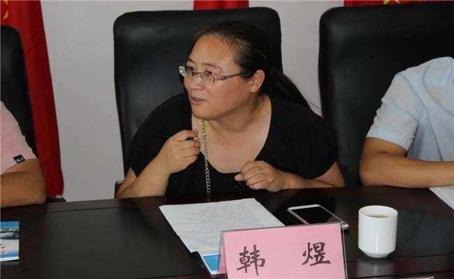 青岛海诺空调工程有限公司副总经理韩煜(代表)在会上发言