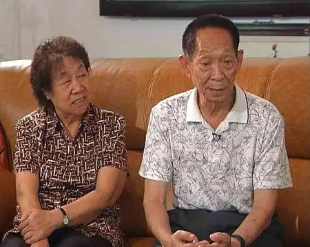 袁隆平:78岁正年轻(组图)