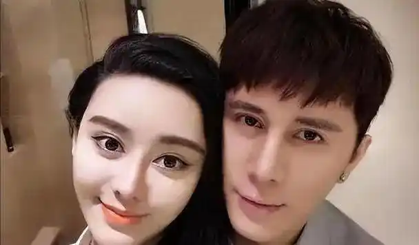 范冰冰为李晨生下一子产子后竟然发现男友也喜欢男人