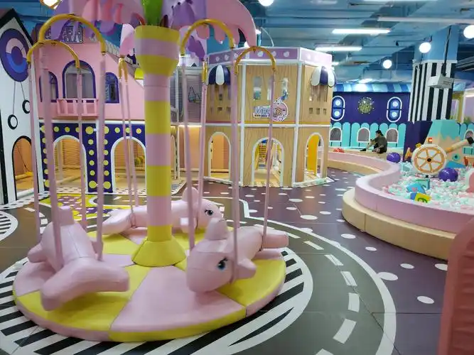 儿童室内游乐场的设备仔细辨别才好放娃去玩