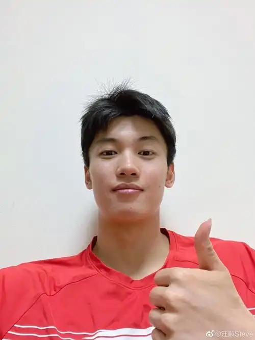 汪顺晒东契奇签名球衣比胜利更重要的是敢去争胜的野心