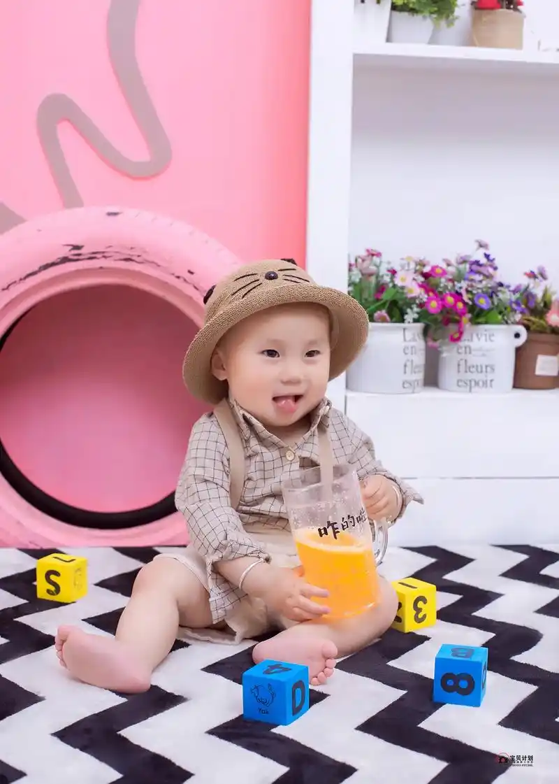 宝宝一周岁照片 - 抖音