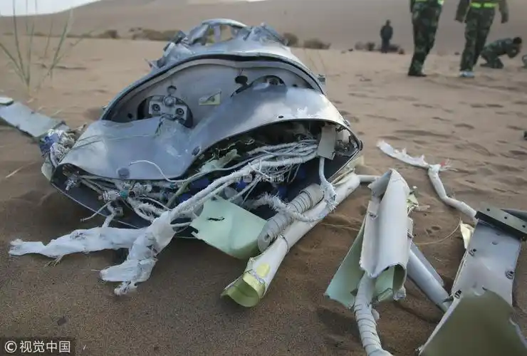 荔枝揭秘:刚刚俄罗斯航天飞船失事坠毁 航天员是怎么死里逃生的?