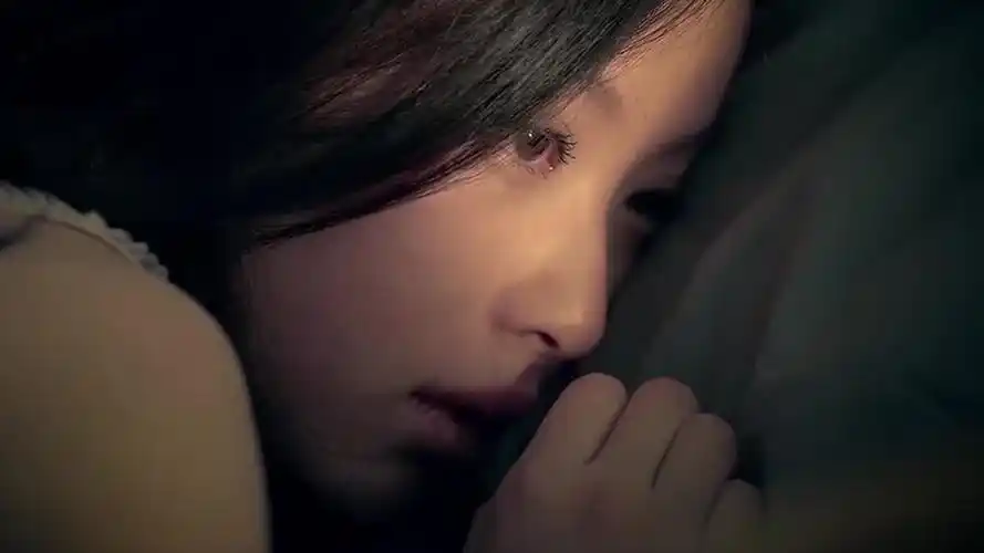 不经意抬头抢救了一个生命 为您推荐: 我不想再看到有人哭泣 为您