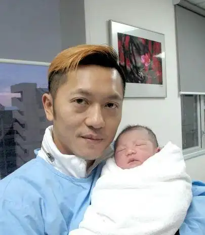 【图】苏志威图片欣赏 作为草蜢成员之一在台与歌迷共度生日会