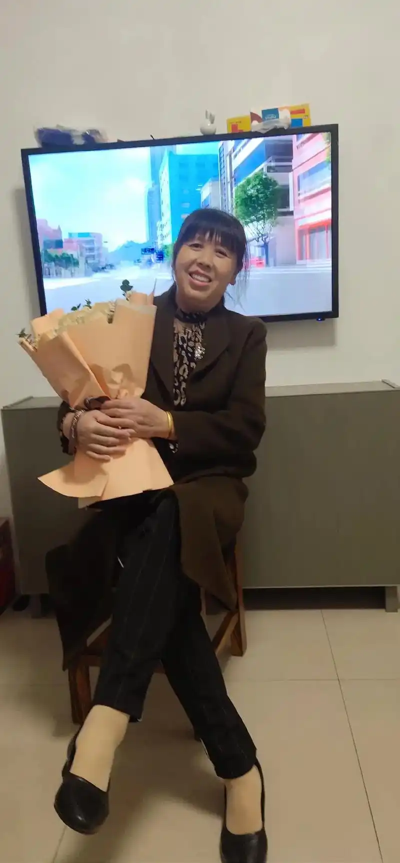 今天是我的54岁生日,很幸运有安康的爸妈,有个遮风挡雨的老伴 - 抖音