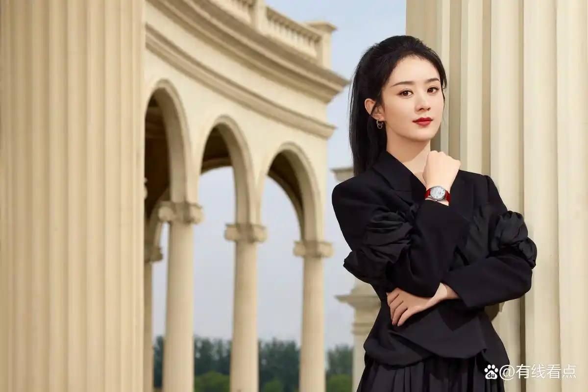 浪琴表携手优雅形象大使赵丽颖演绎全新广告大片