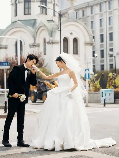 我的生命因为有你而有意义77街拍婚纱照