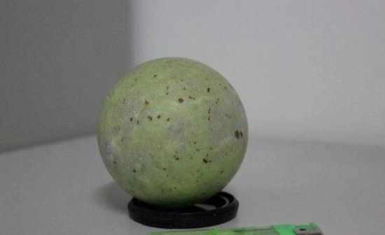 钻石也可以很另类了解精致别样的六方晶系陨石钻石