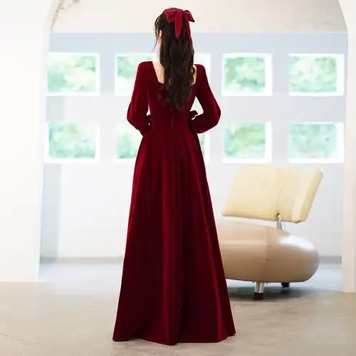 长袖敬酒服新娘2021新款秋冬季丝绒结婚订婚回门礼服简单大气收腰