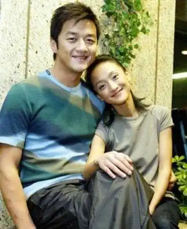 习惯找比自己牛的女人,无论当时状态的瞿颖,周迅还是后来的天后王菲