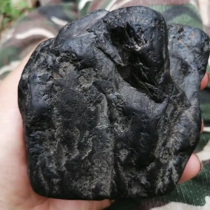 黑钻陨石价格(什么叫黑钻陨石)