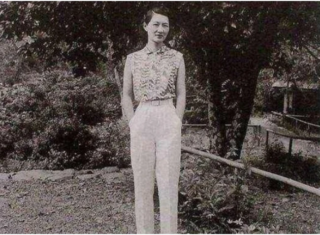 赵四小姐年轻时有多美?能一生让张学良痴迷,老照片揭秘真实颜值