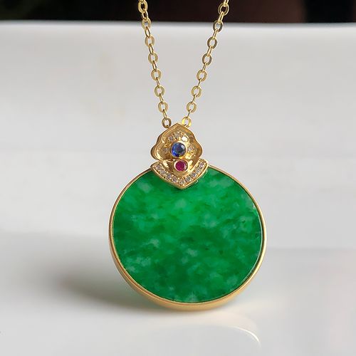 翡翠如意吊坠镶嵌18k_天然a货翡翠玉平安无事牌吊坠冰种阳绿辣绿圆形