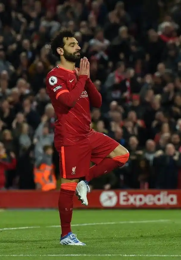 利物浦锦鲤要离队,萨拉赫要争夺金靴,克洛普怒赞:他们都很重要