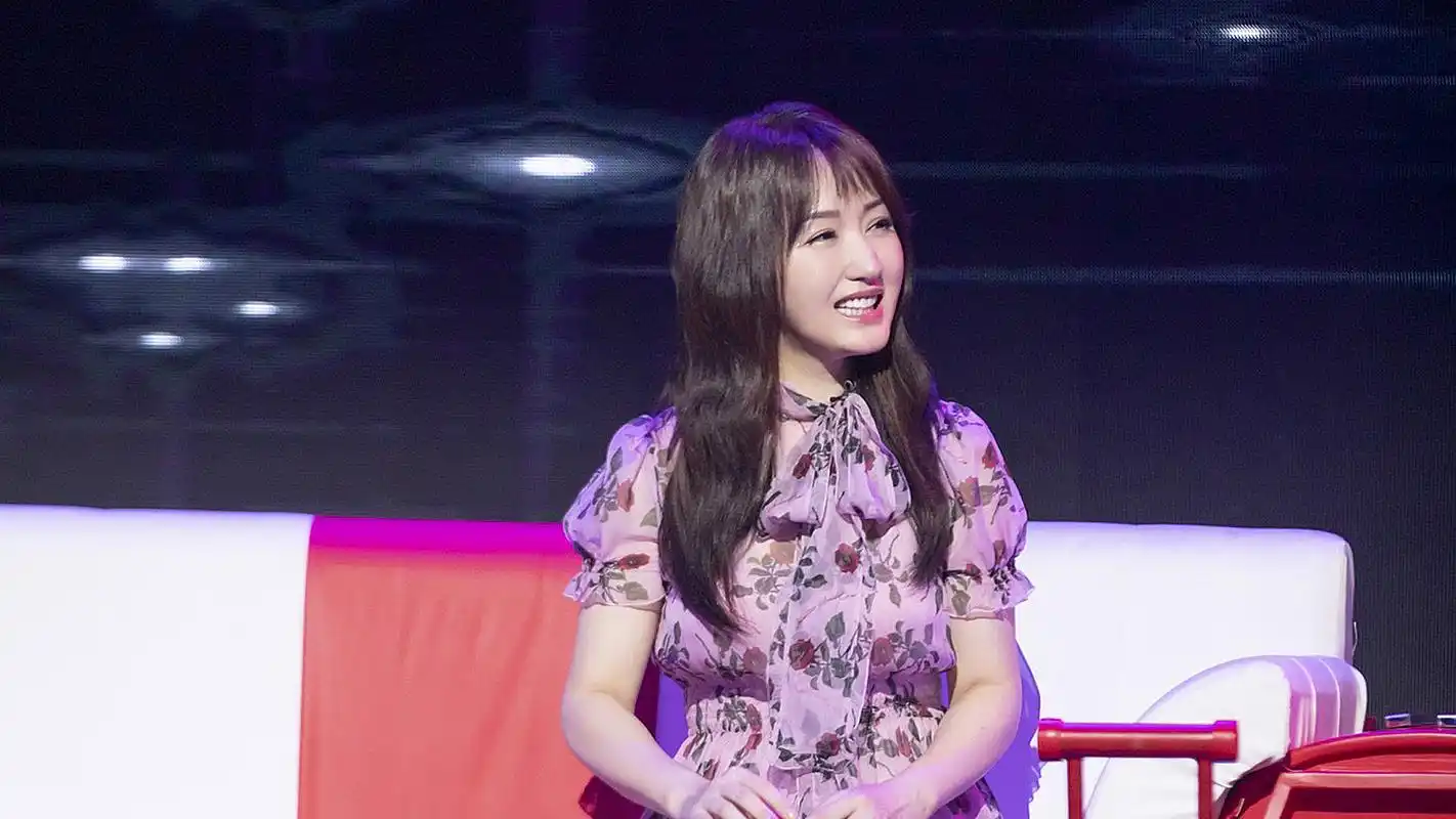 杨钰莹加盟嗨唱转起来温柔甜美的她嗨起来会是什么样子