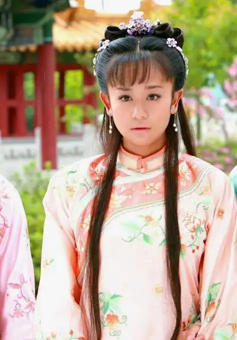 直到看见海陆的早期剧照才明白琼瑶阿姨选海陆演紫薇的原因