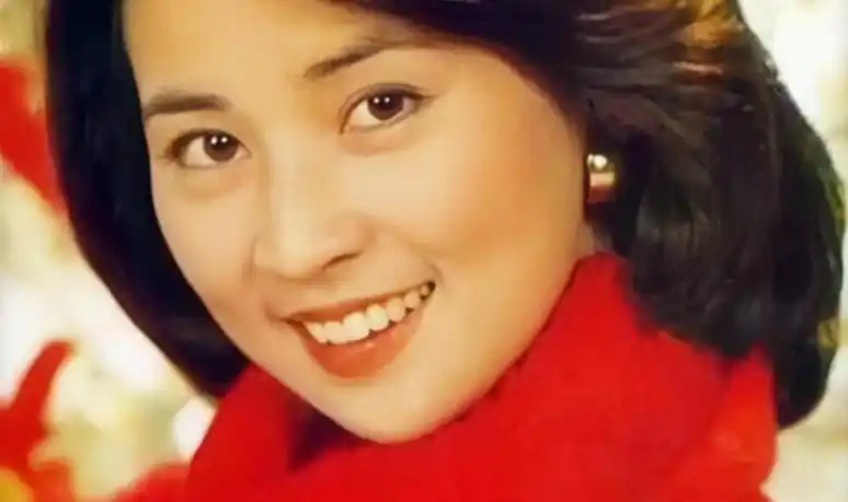 当年林凤娇到底有多美?看到旧照:难怪能打败吴绮莉,把成龙套牢