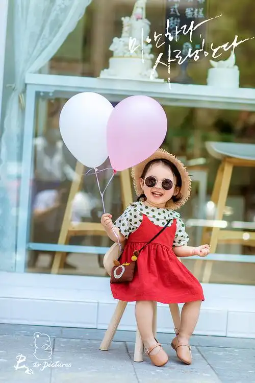 摄影师--林洋的儿童摄影作品《可爱小美女》