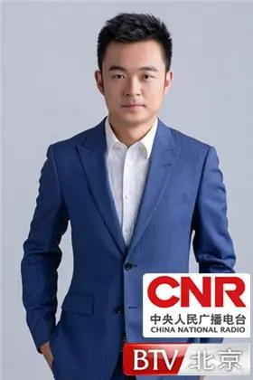 北京男主持杨富江