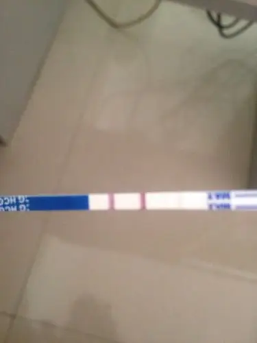 想问一下,怀孕多久验孕棒的双杠才会一样深啊?