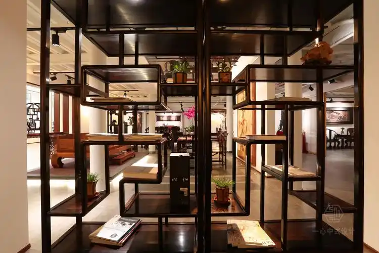 中式展厅设计,延续展厅中式装饰建筑元素与中式红木家具艺术结合的