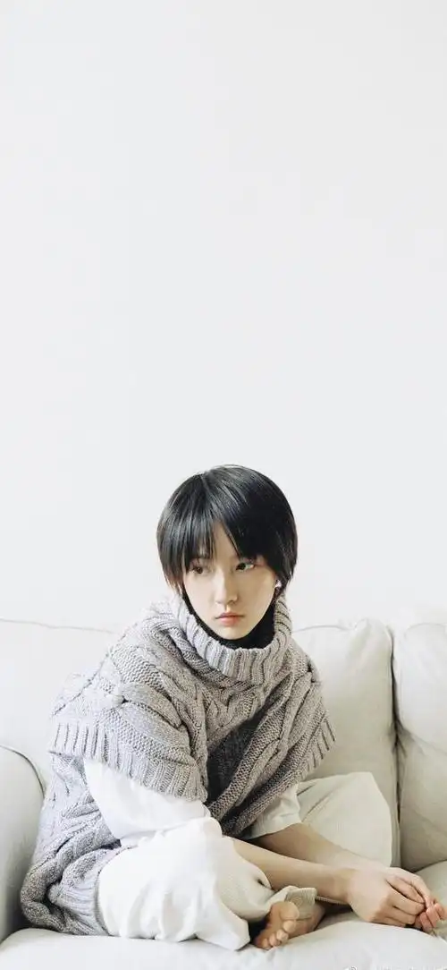 壁纸分享:精选女神诸葛大力手机壁纸 爱情公寓5的呆萌学霸