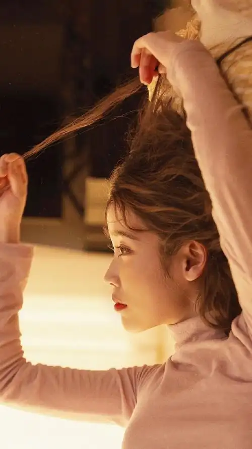 李知恩iu温柔性感写真手机壁纸