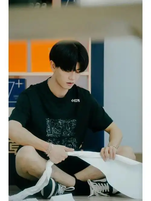 任嘉伦9月行程78