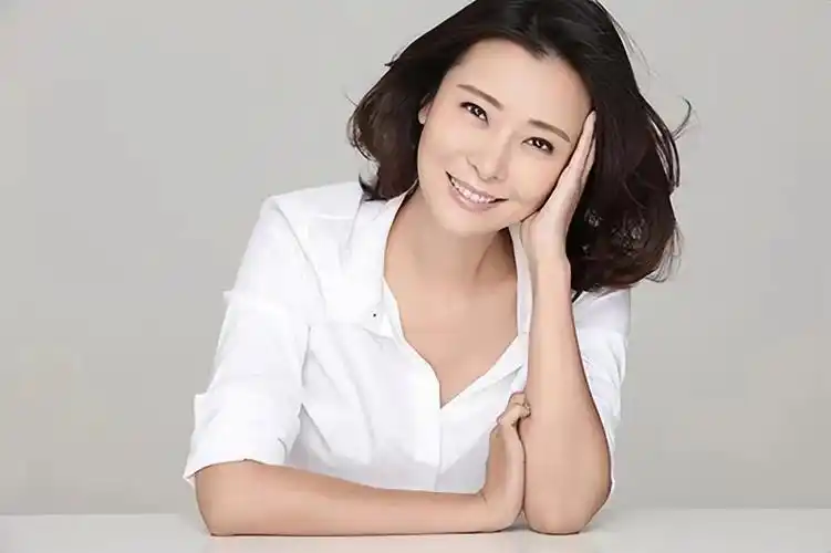 回顾50岁柯蓝只恋爱不结婚感谢黄志忠陪了我10年