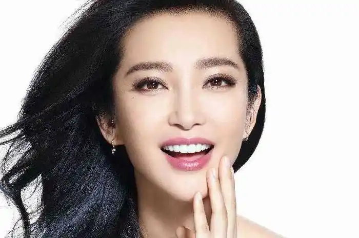 最近热度暴涨的70后女明星top10,李若彤李嘉欣张庭位列三甲!