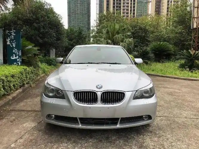 【柳州】2007年10月 宝马 宝马5系 523li 银灰 手自一体