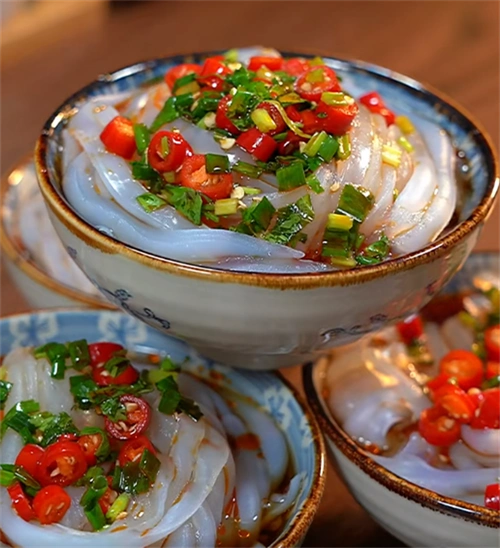 想吃凉粉不用买,1碗淀粉6碗水,手把手教你做凉粉,爽滑又q弹