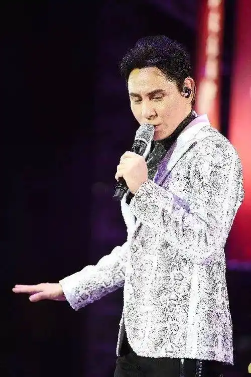 黄凯芹五光十色巡回演唱会中山站 | n多份签名礼品等你拿,送完即止.