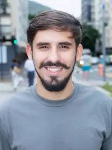 西班牙裔美国人的家伙,留着胡子的肖像照片