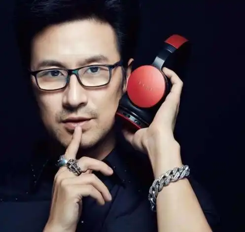 观众的宽容不是无限的,希望如今的汪峰能明白,作品比八卦更重要