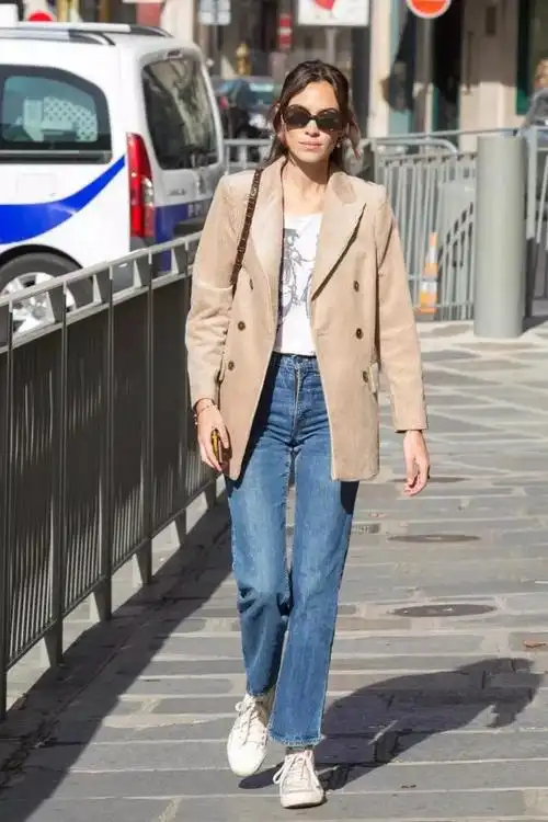 休闲西服配什么鞋子,休闲西服配什么鞋子女