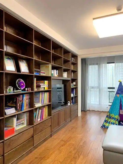 一面墙搞定就近收纳客厅颜值全靠它