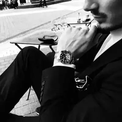 成熟男生头像图片真人