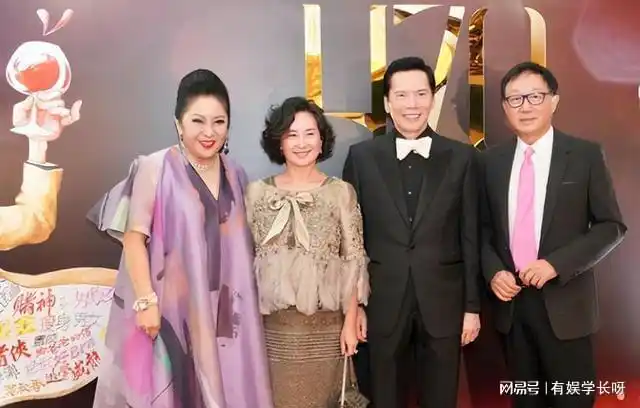 1992年向华强夫妇为证明自己和黑道无关做了一个重要决定