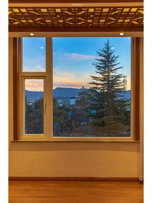 框架式构图听说这样拍照会被夸