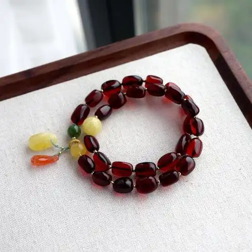 天然血珀手链琥珀手串南红碧玉蜜蜡淘宝抖音小红书直播货源选品