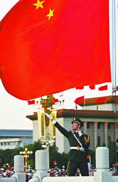 国旗护卫队升旗手杨博 - 搜狗图片搜索